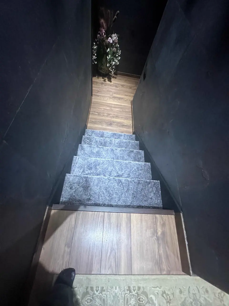 Carpet installation in Alta Vista