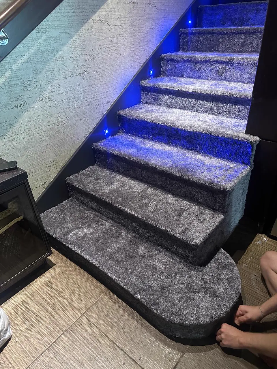 Carpet installation in Riverside South