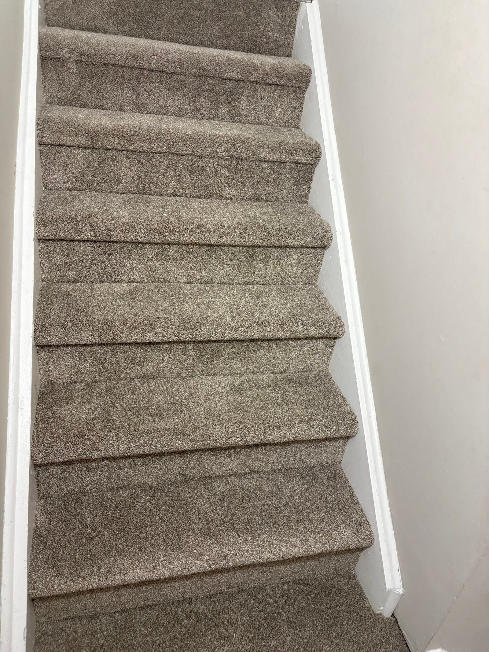 Staircase Carpet Installation Completed in Orléans
