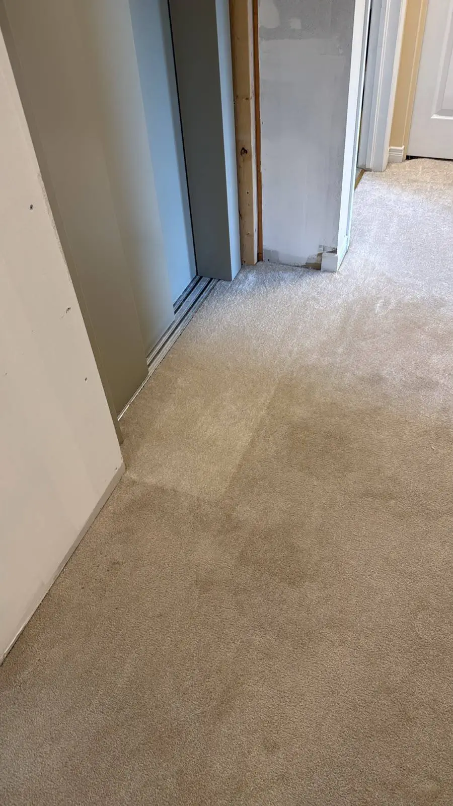 Carpet Restretching, Underlay and Patching